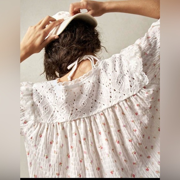 Floral Lace Trim Blouse - White - Picture 3 of 8